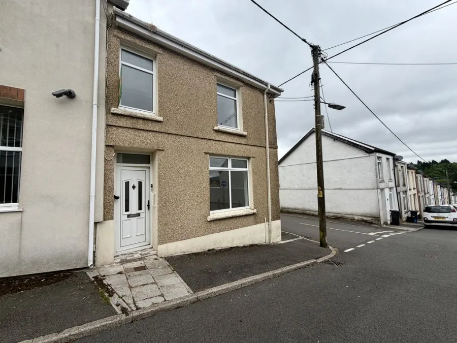 3 bed house for sale, Gwladys Street, Penydarren, CF47