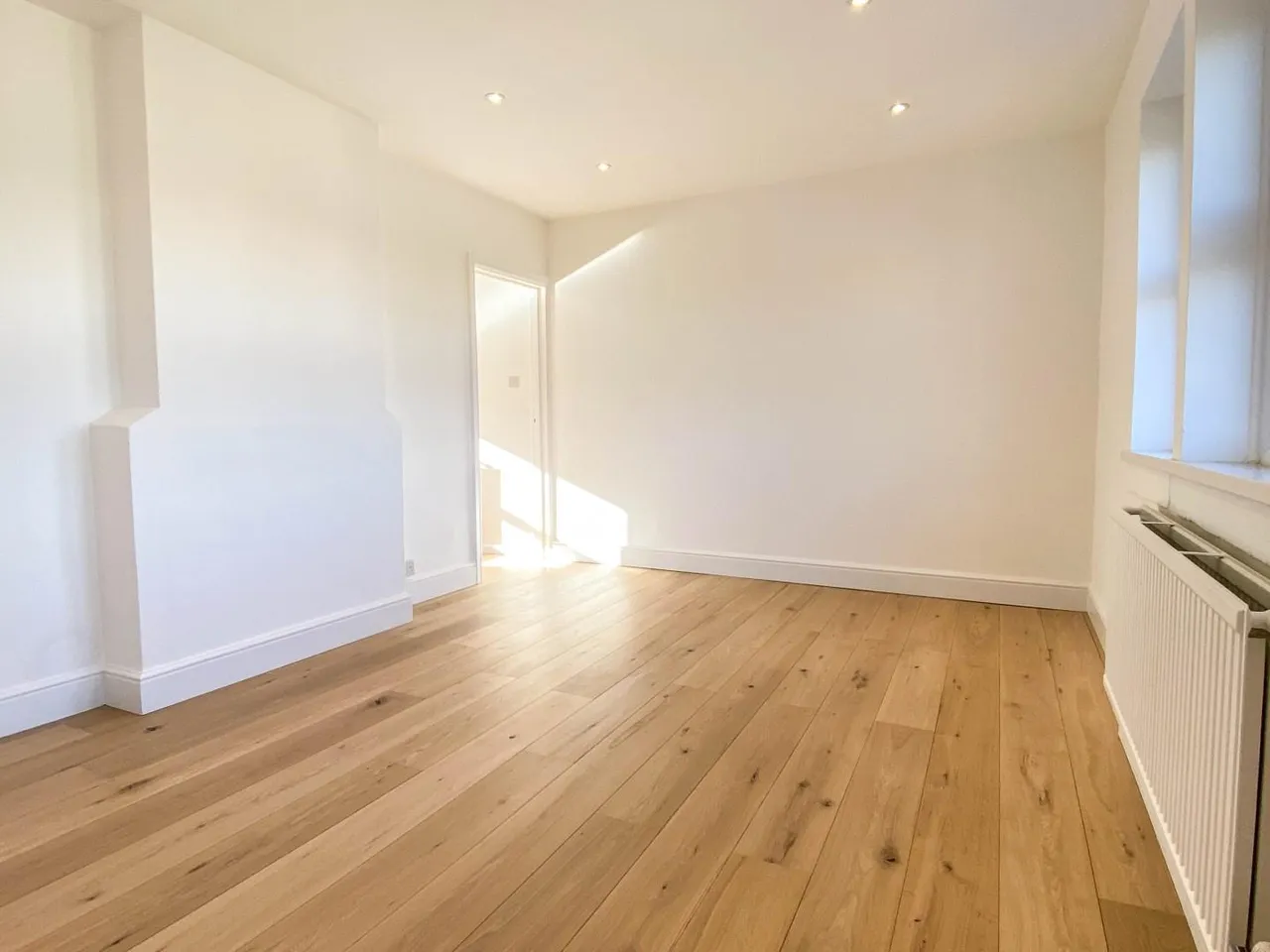 Hobbes Close, Malmesbury, SN16, photo 8