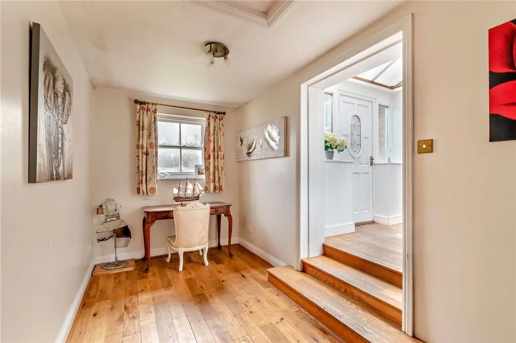 Hermitage Road, Rochester, ME3, photo 21