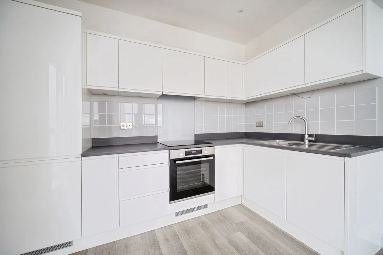 The Ring, Bracknell, RG12, photo 4