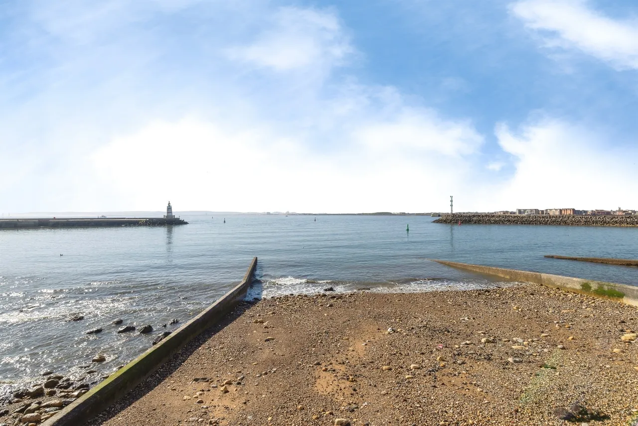 Town Wall, Hartlepool, TS24, photo 20