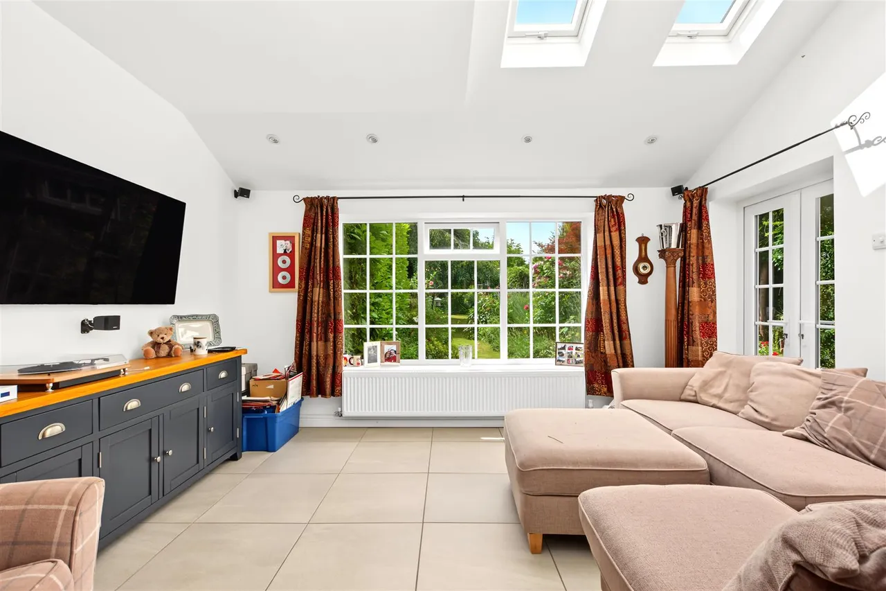 Main Street, Calverton, NG14, photo 7