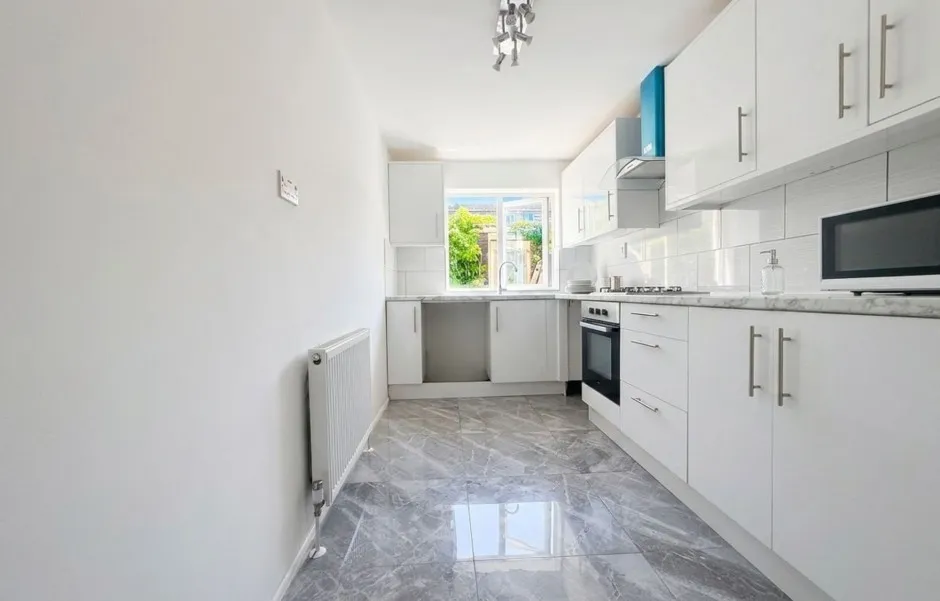 Damsonwood Road, Southall, UB2, photo 6