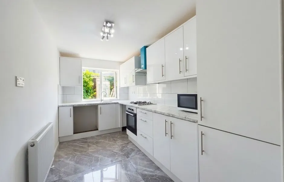 Damsonwood Road, Southall, UB2, photo 3