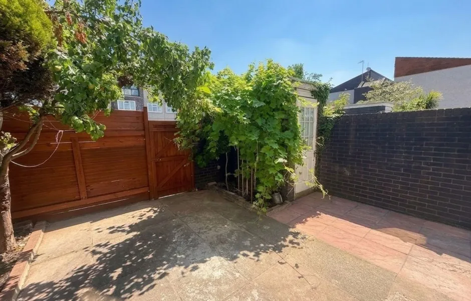 Damsonwood Road, Southall, UB2, photo 12