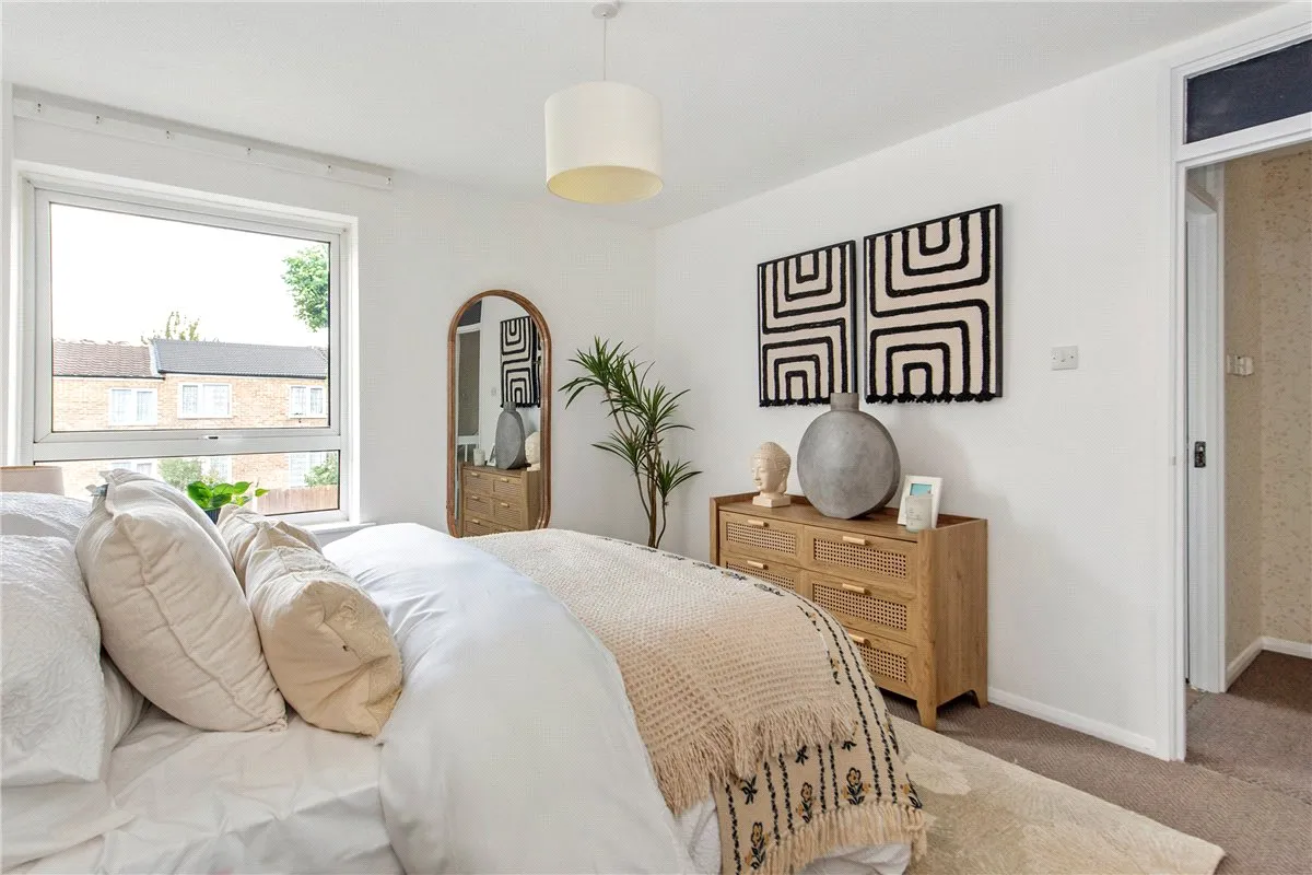 Hunter Close, London, SW12, photo 13