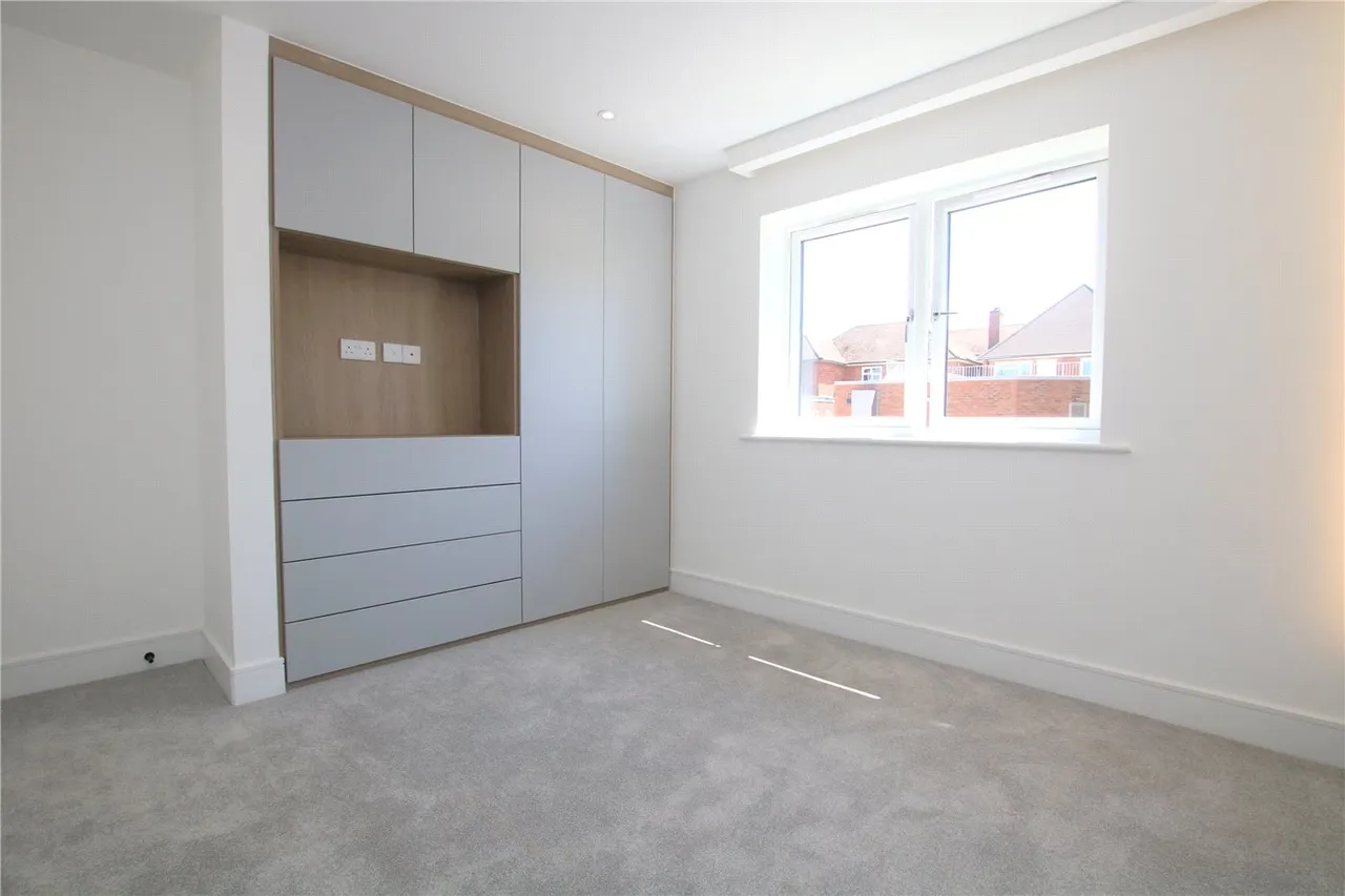 Omers Rise, Burghfield Common, RG7, photo 5