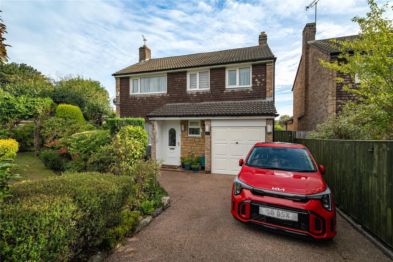 Highwood Avenue, Leeds, LS17, photo 12