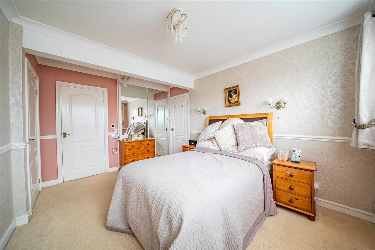 Highwood Avenue, Leeds, LS17, photo 6