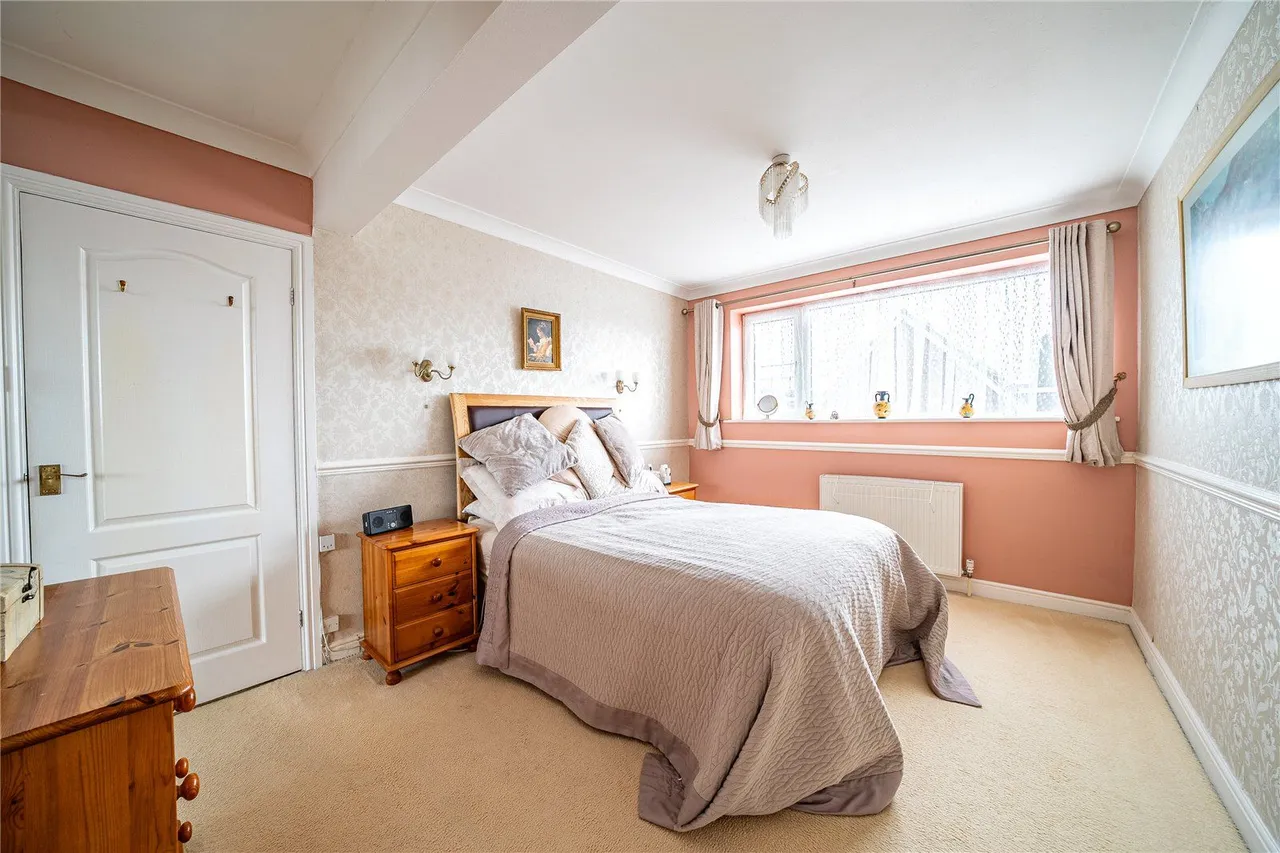 Highwood Avenue, Leeds, LS17, photo 25
