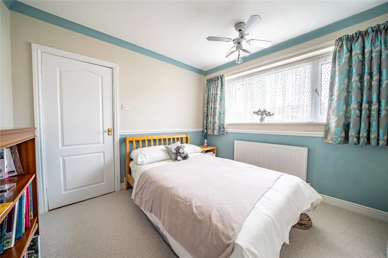 Highwood Avenue, Leeds, LS17, photo 9