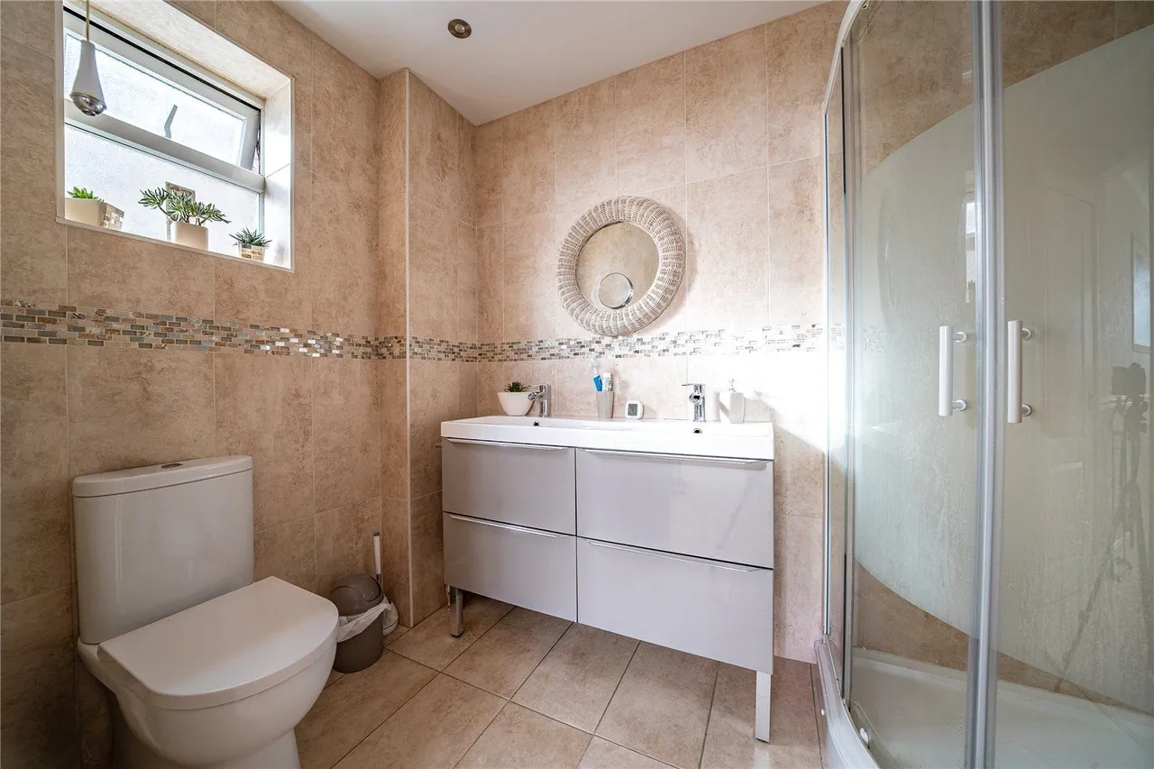 Highwood Avenue, Leeds, LS17, photo 26