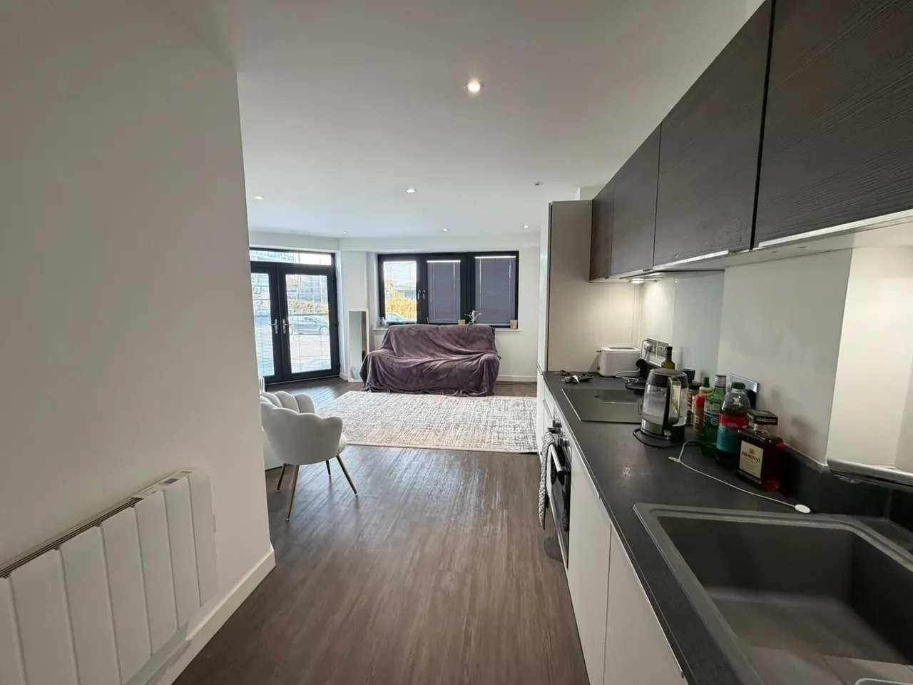 High road, London, N20, photo 6