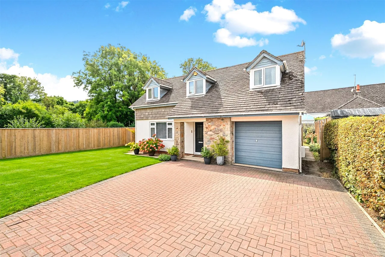 3 bed property for sale, Benedicts Road, Liverton, TQ12
