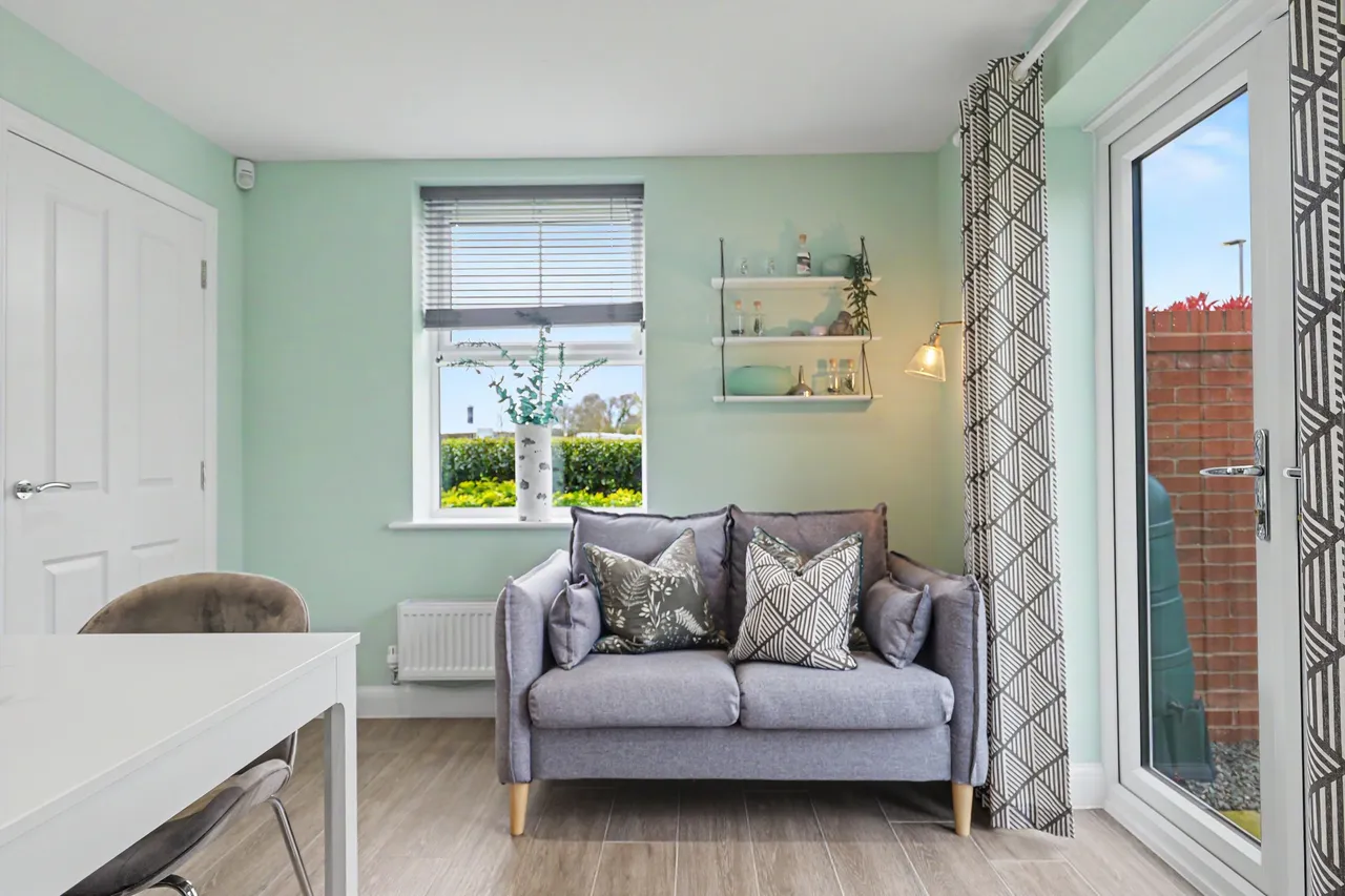 Rempstone Road, LE12, photo 13