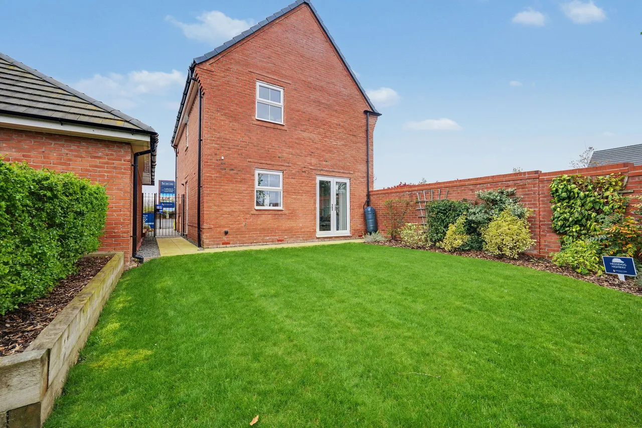 Rempstone Road, LE12, photo 23