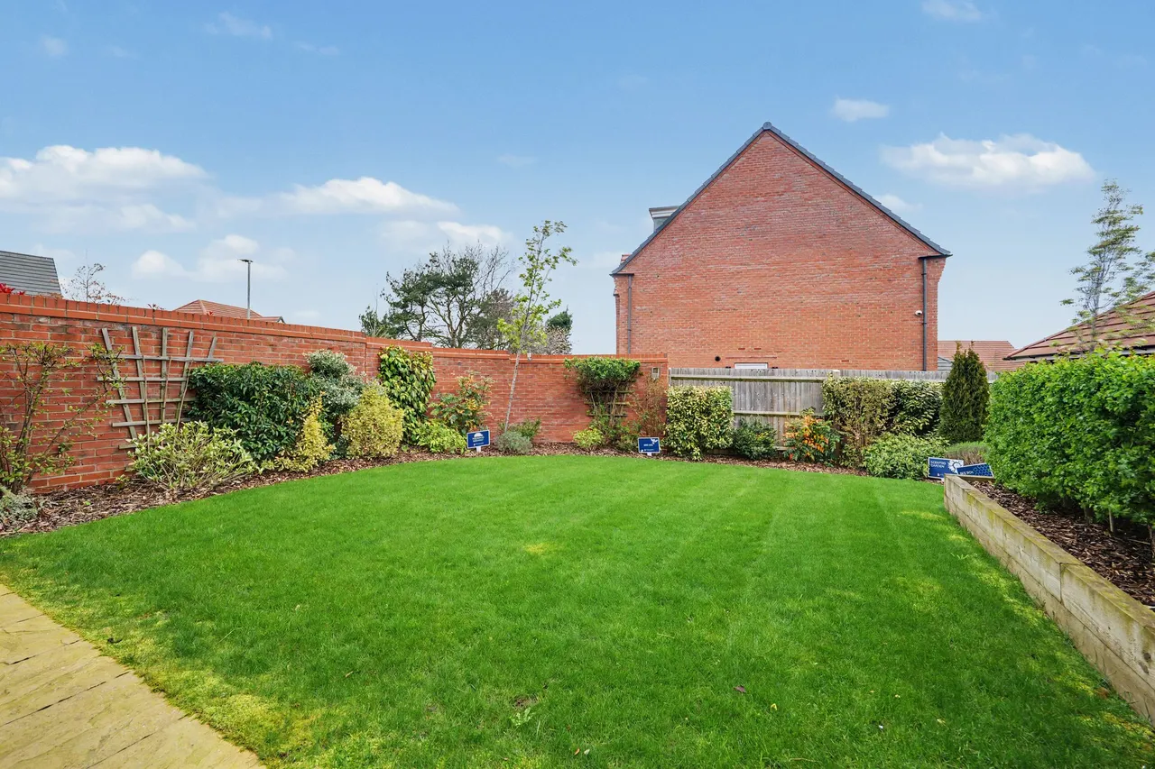 Rempstone Road, LE12, photo 22
