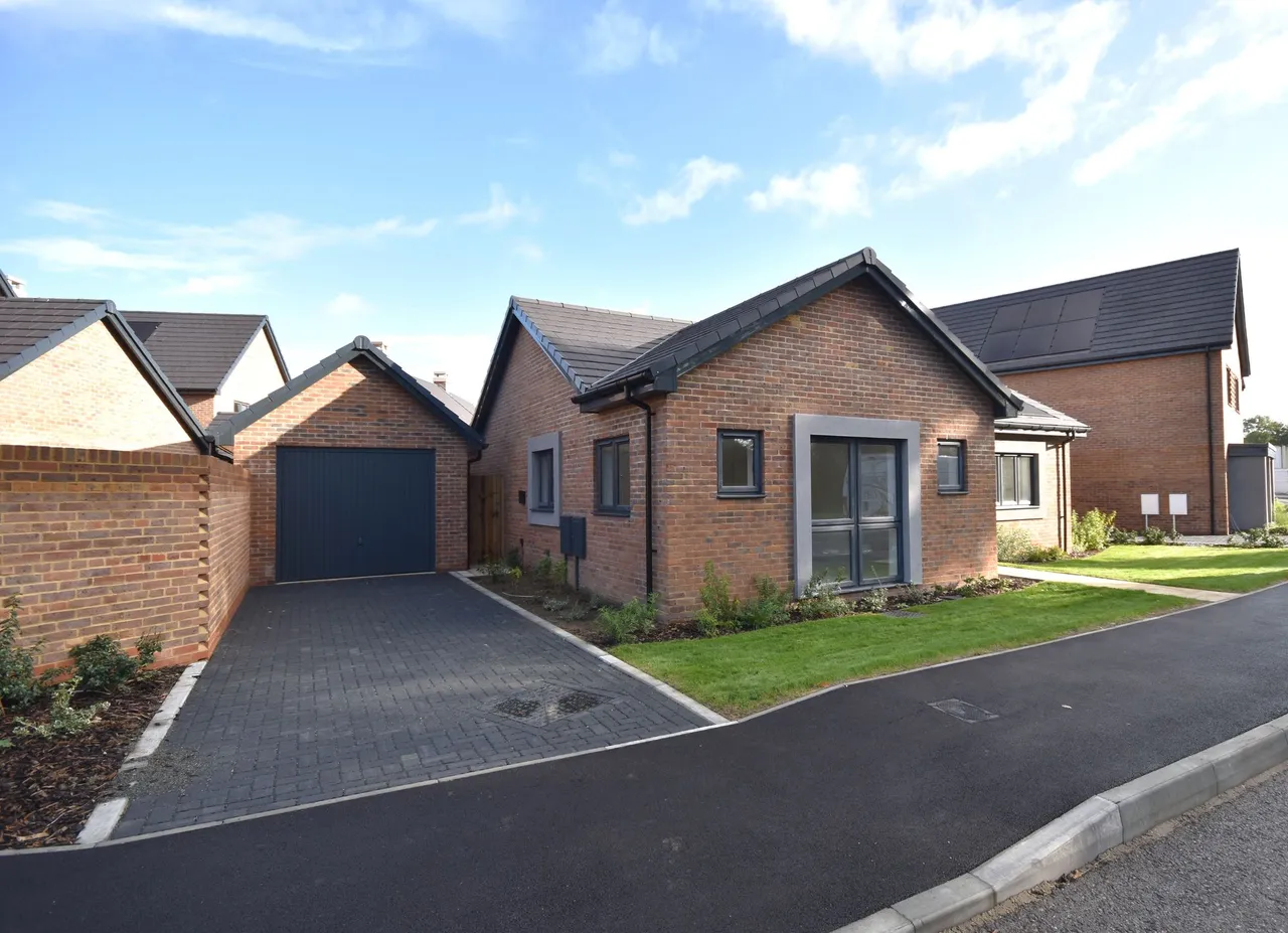 Tawny Owl Way, Hambrook, PO18, photo 2