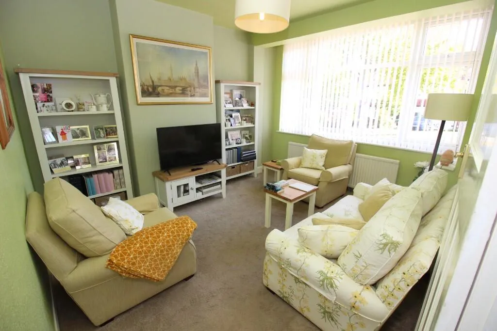 Bridgewood Road, LONDON, Greater London, London, KT48XR, photo 2