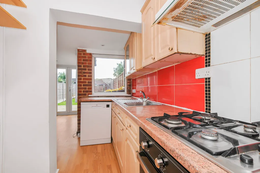 Woodcroft Crescent, Hillingdon, UB10, photo 31