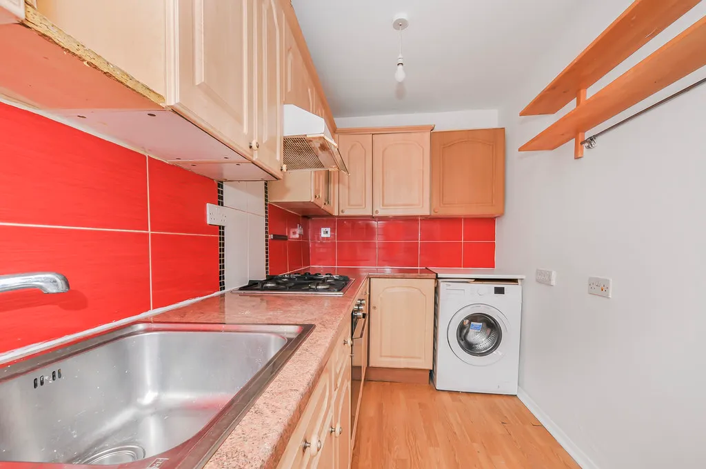 Woodcroft Crescent, Hillingdon, UB10, photo 9