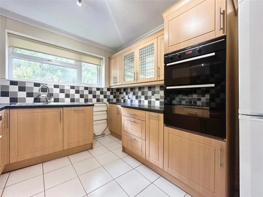 Zig Zag Road, Ventnor, PO38, photo 4