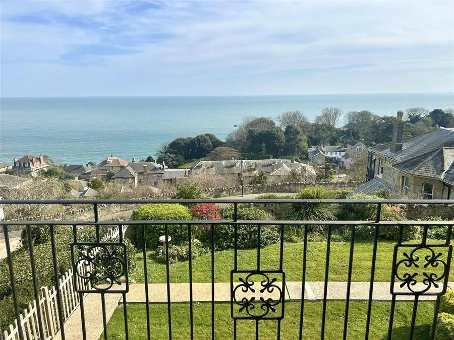 Zig Zag Road, Ventnor, PO38, photo 16