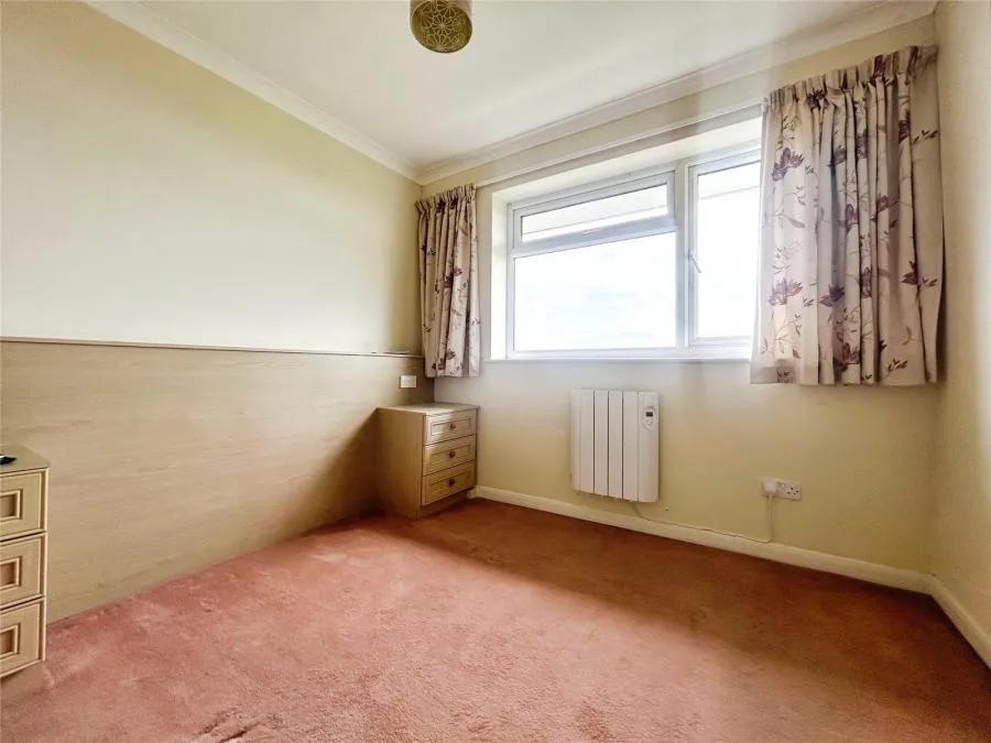 Zig Zag Road, Ventnor, PO38, photo 14