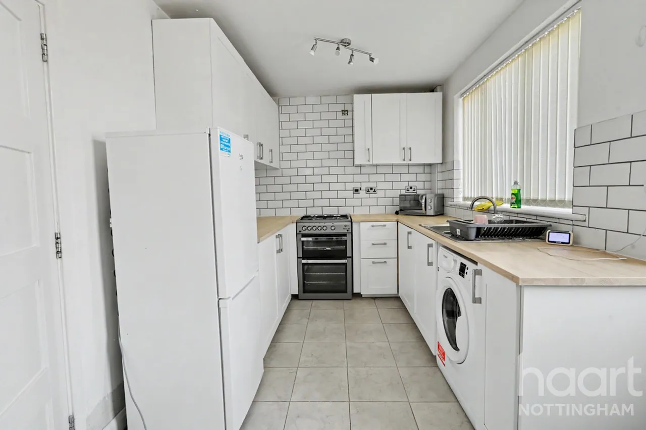 Radford Bridge Road, NG8, photo 4