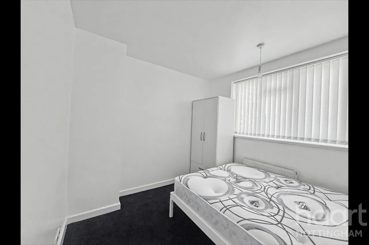 Radford Bridge Road, NG8, photo 2