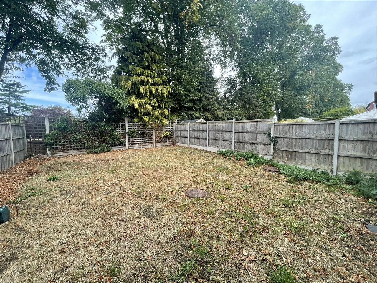 Frances Gibbs Gardens, Whitnash, Leamington Spa, Warwickshire, CV31, photo 6