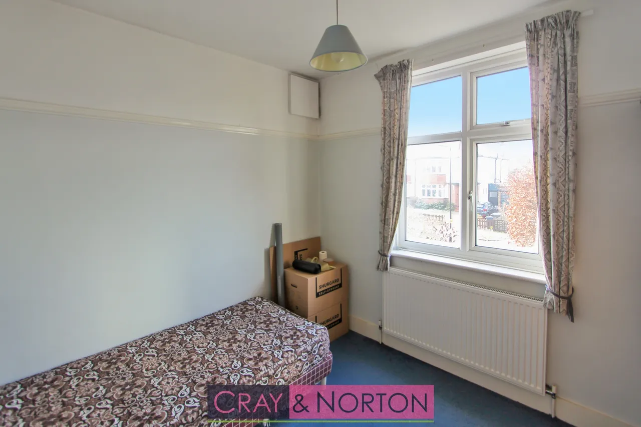 Whitethorn Gardens, Croydon, CR0 7LL, photo 7