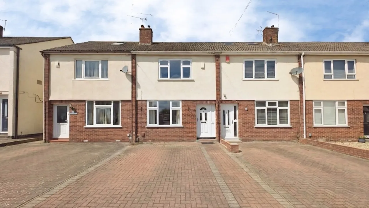 3 bed house for sale, Meadow View, Frampton Cotterell, BS36
