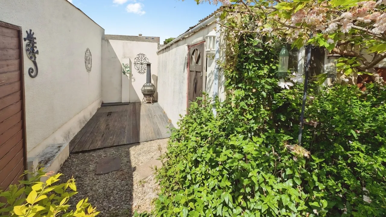 Meadow View, Frampton Cotterell, BS36, photo 12