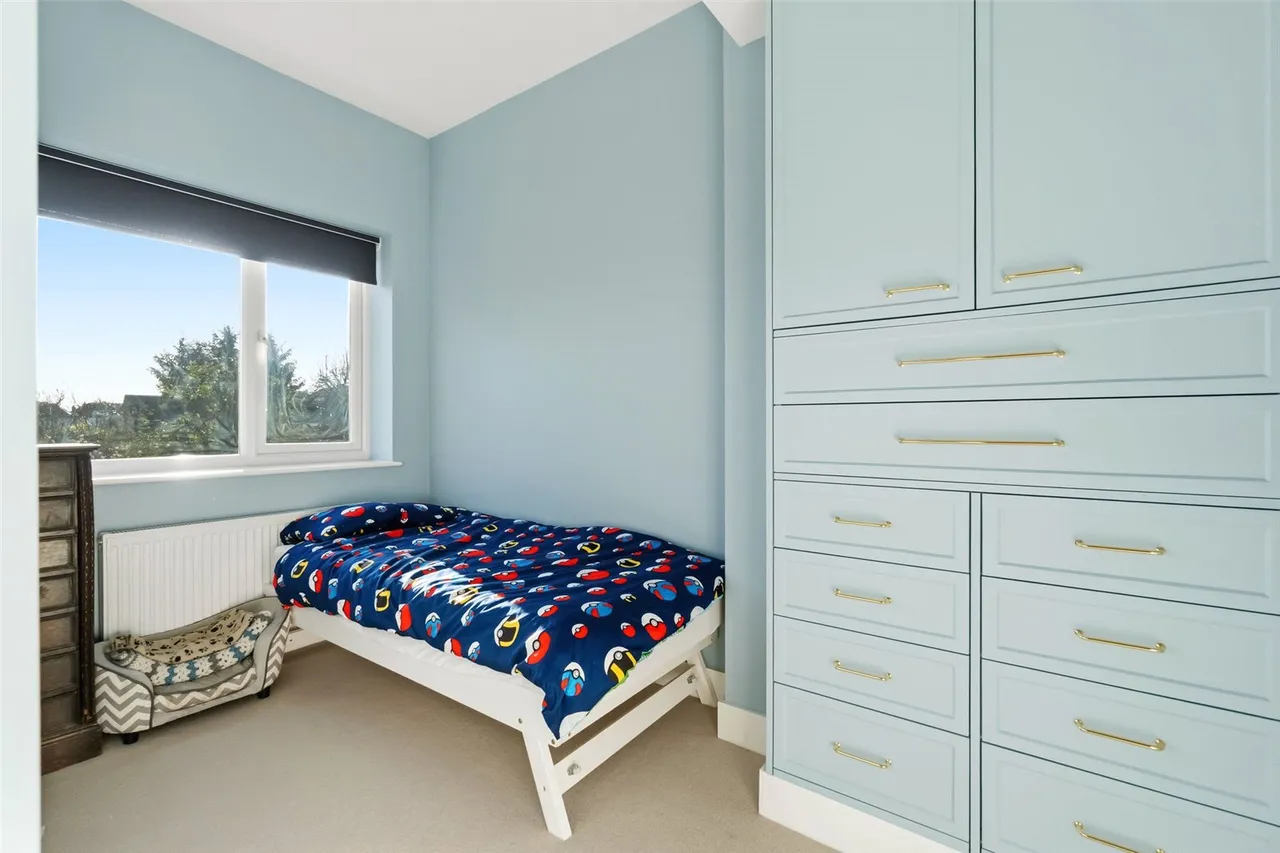 South Road, Hampton, TW12 3NY, photo 9