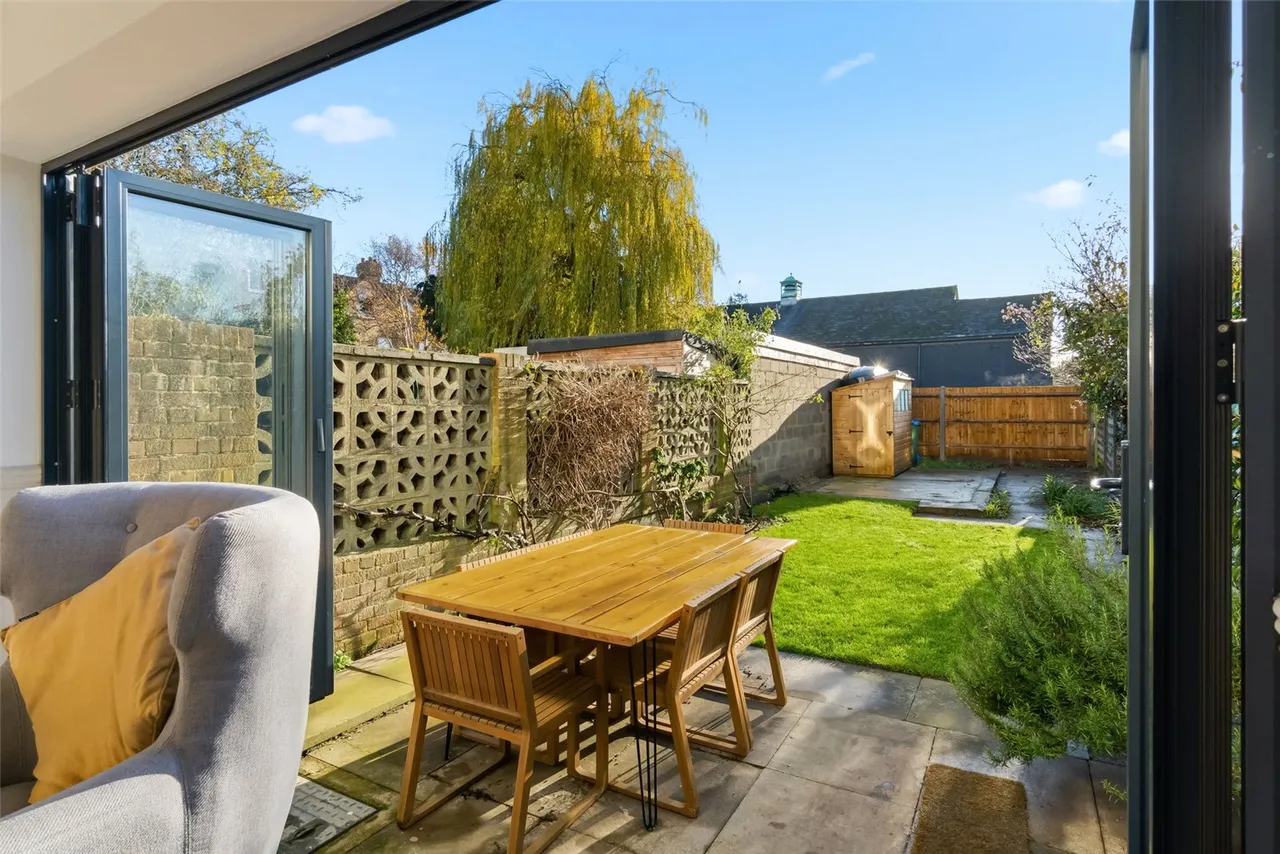 South Road, Hampton, TW12 3NY, photo 11