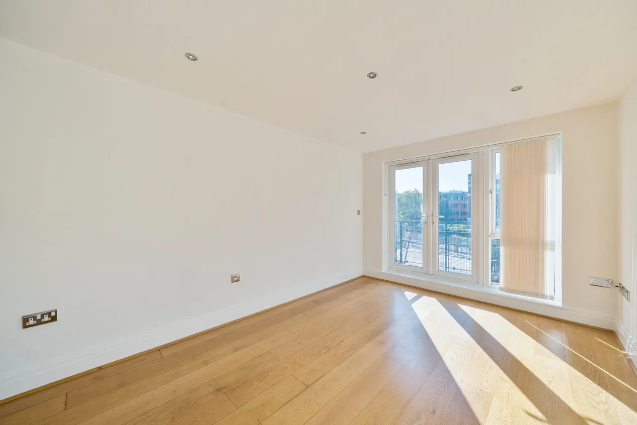 Royal Quarter, Seven Kings Way, Kingston Upon Thames, Greater London, KT2, photo 5