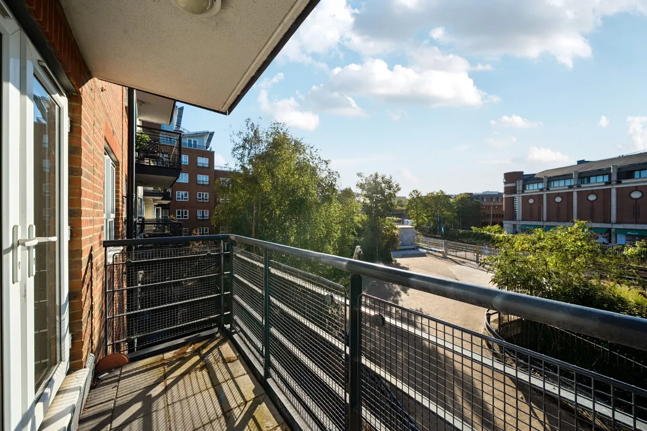 Royal Quarter, Seven Kings Way, Kingston Upon Thames, Greater London, KT2, photo 11