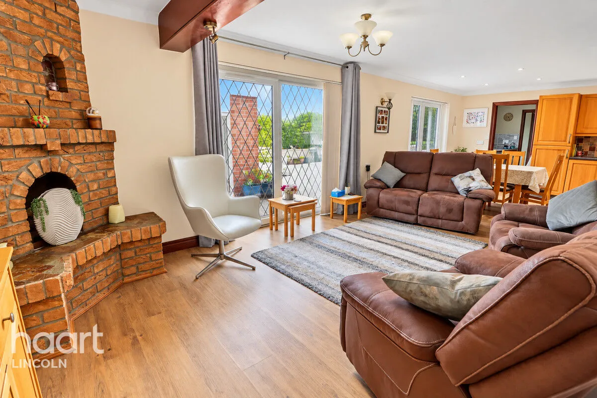 Main Street, Bucknall, LN10, photo 7