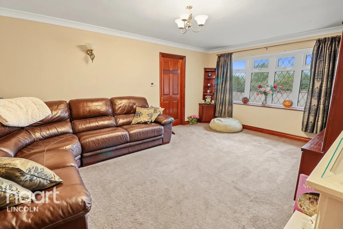 Main Street, Bucknall, LN10, photo 5