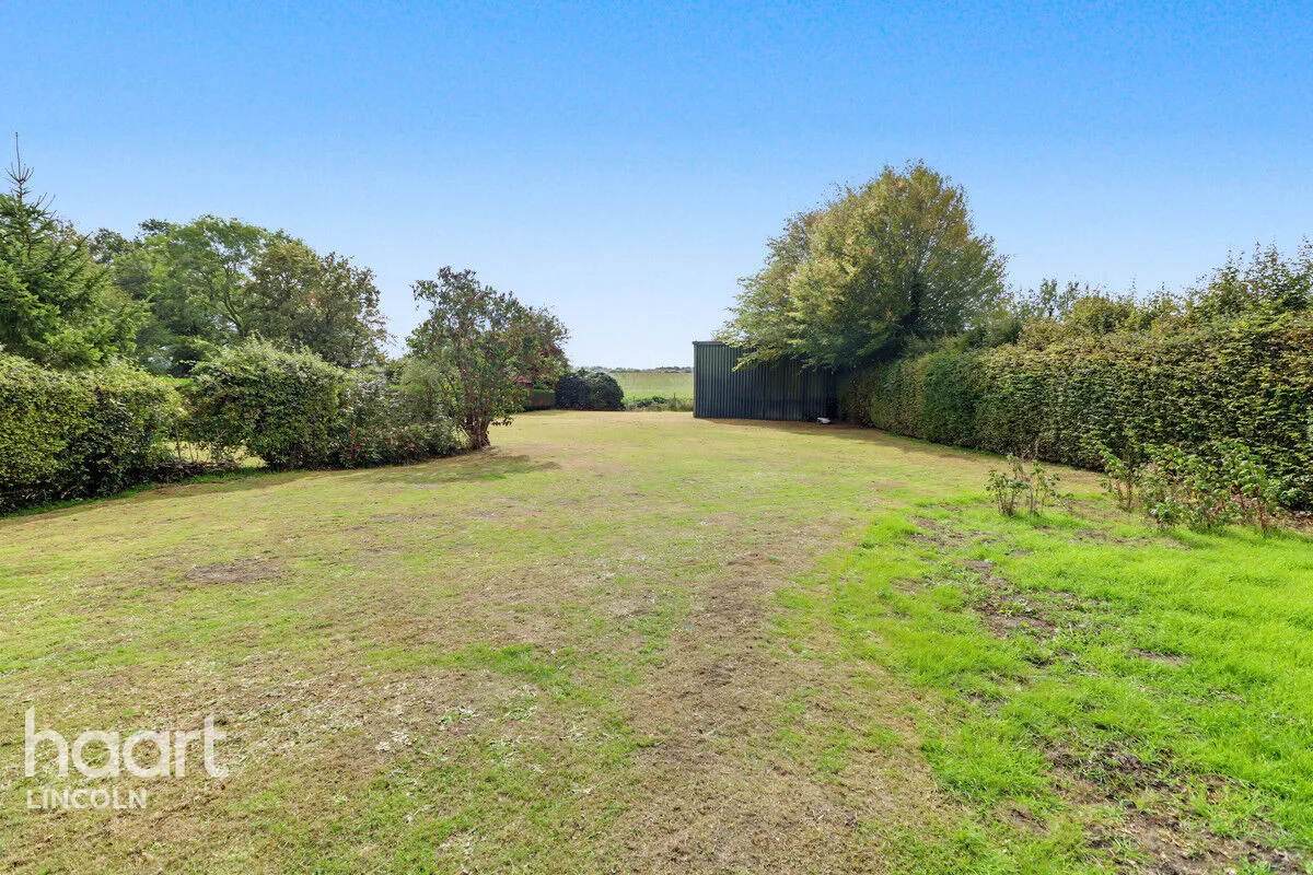 Main Street, Bucknall, LN10, photo 33