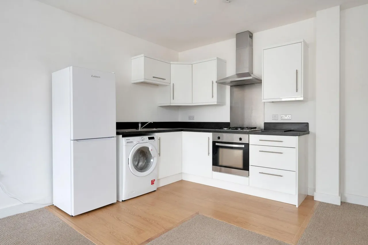 A block of four maisonettes located in the heart of Syston!, LE7, photo 19