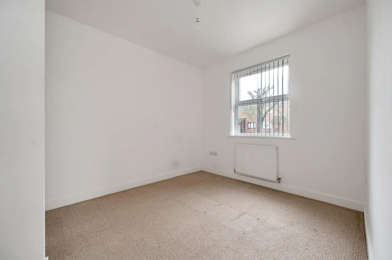 A block of four maisonettes located in the heart of Syston!, LE7, photo 8