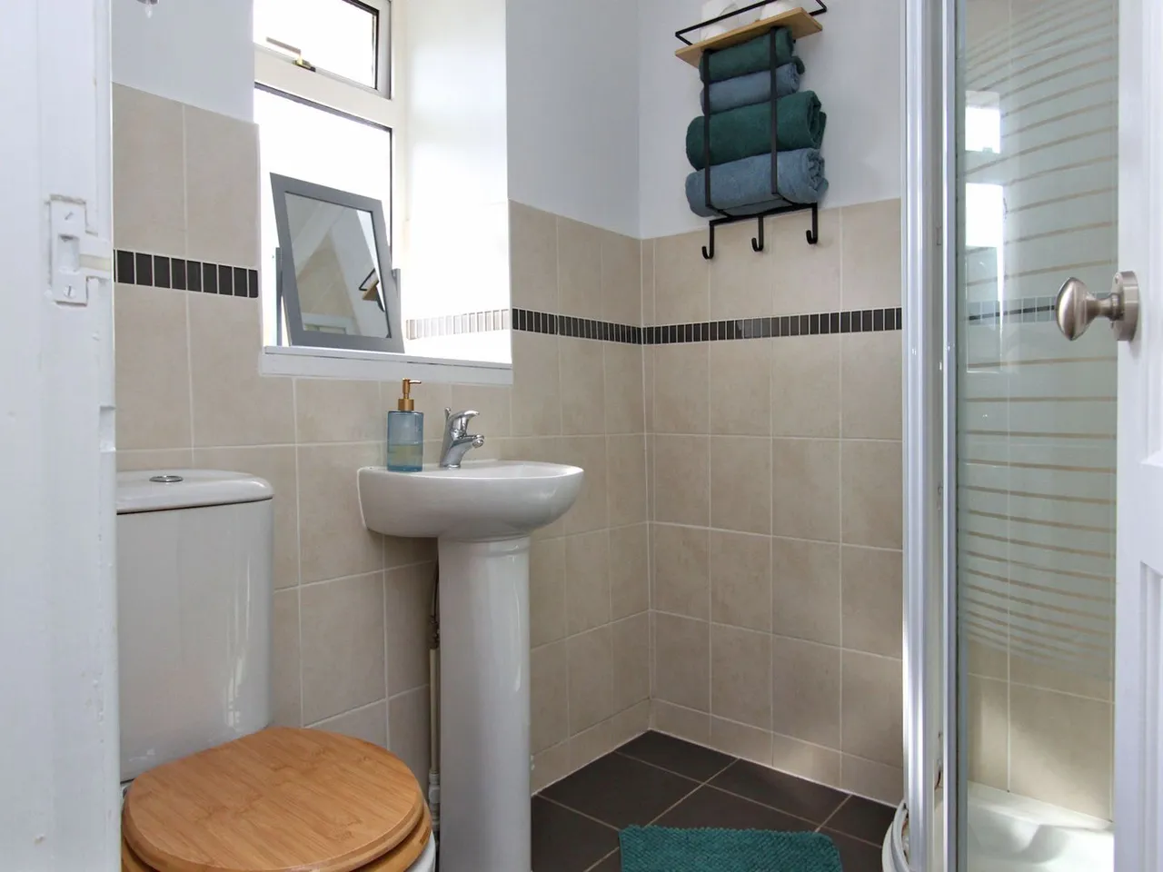 Gloucester Road, Rudgeway, photo 13
