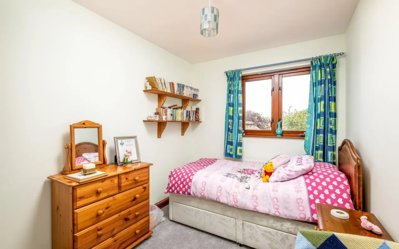 Hunters Yard, Riseley, Bedford, photo 26
