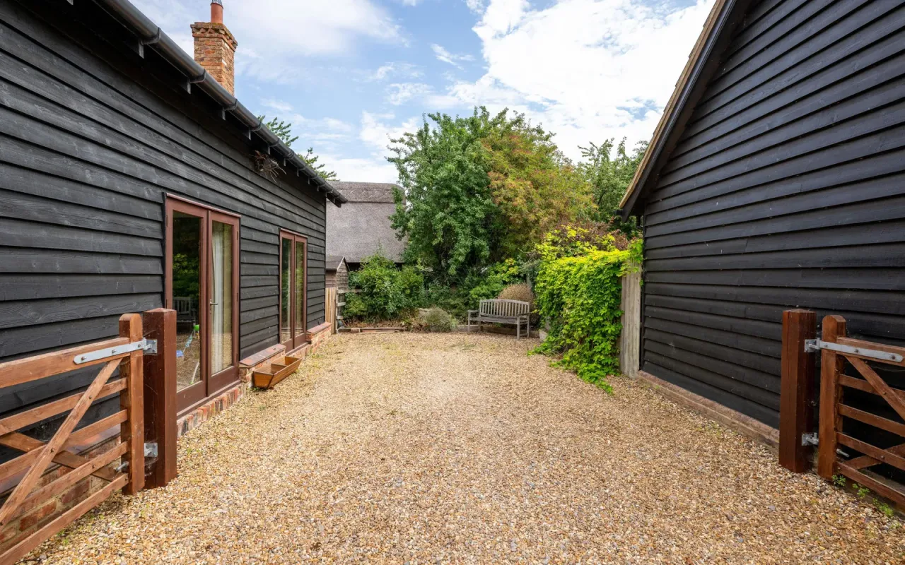 Hunters Yard, Riseley, Bedford, photo 39