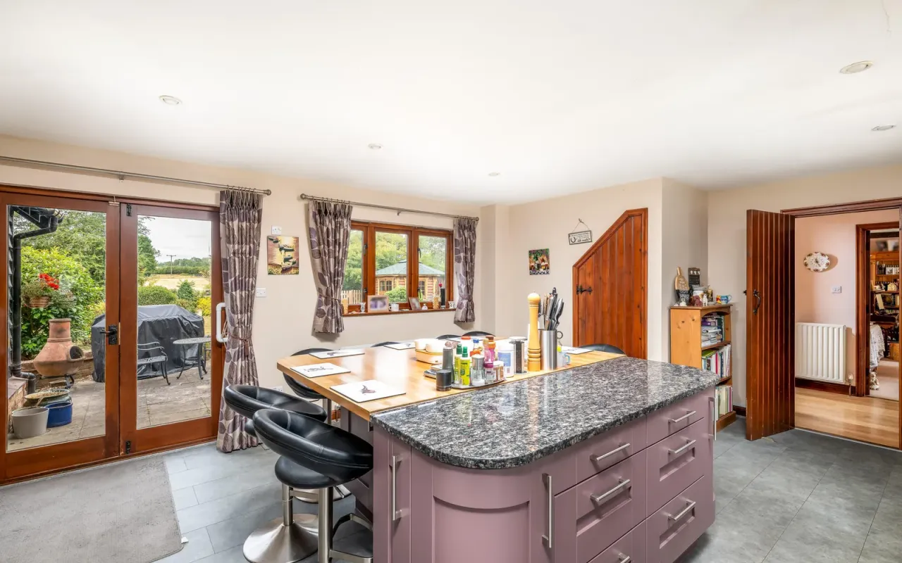 Hunters Yard, Riseley, Bedford, photo 11