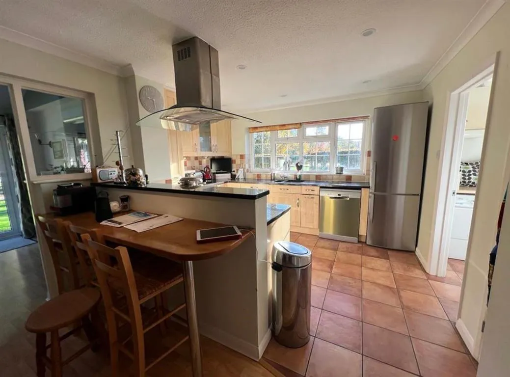 Anstey Brook, Weston Turville, AYLESBURY, photo 7