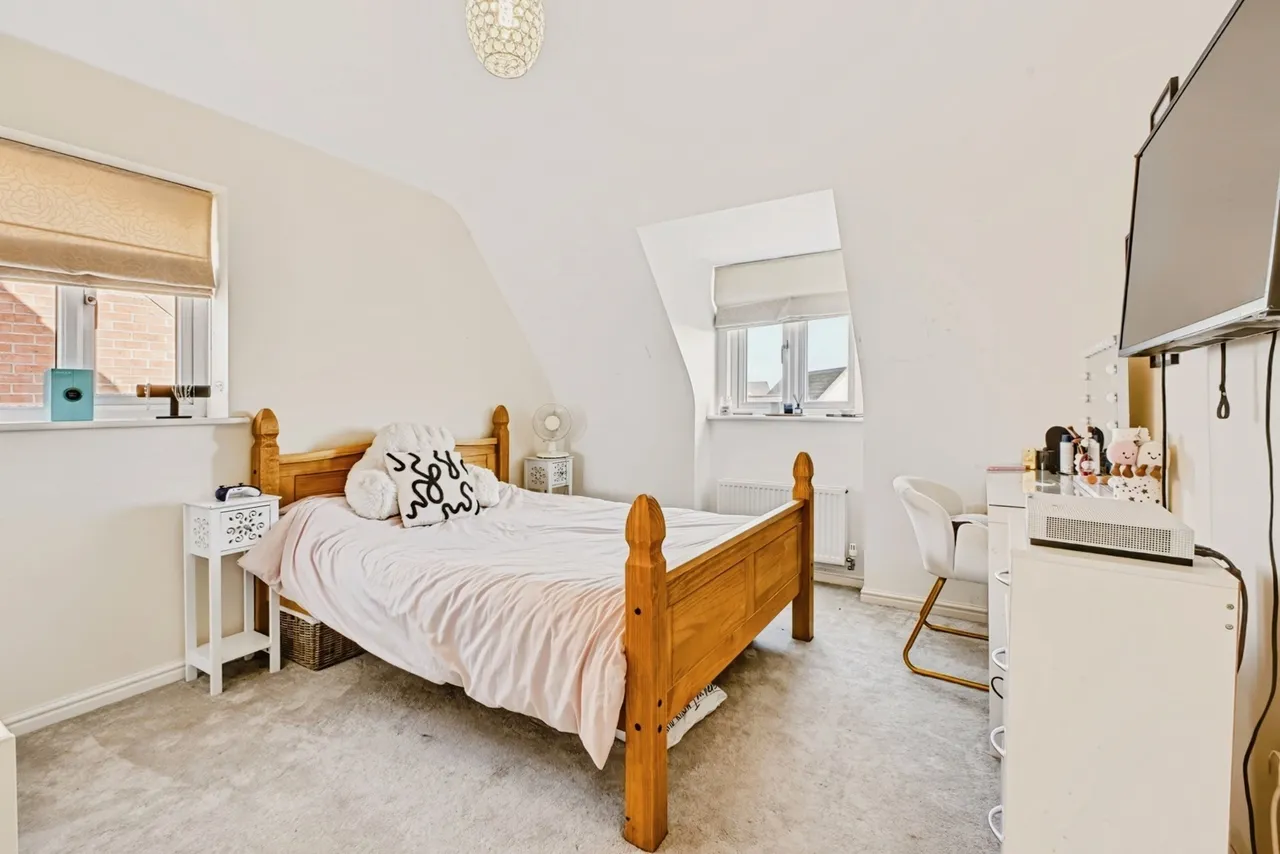 Bronte Close, Northampton, NN5, photo 20