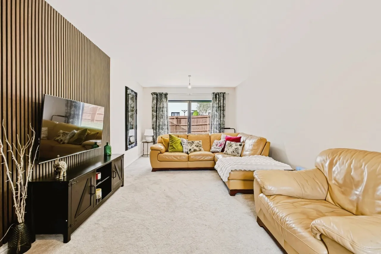 Bronte Close, Northampton, NN5, photo 9